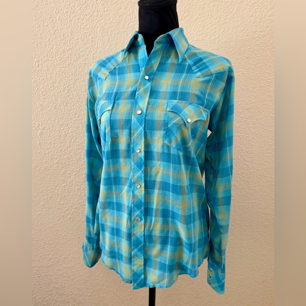 Vintage 1970s Women’s Teal Western Button Up Long Sleeve Shirt Small